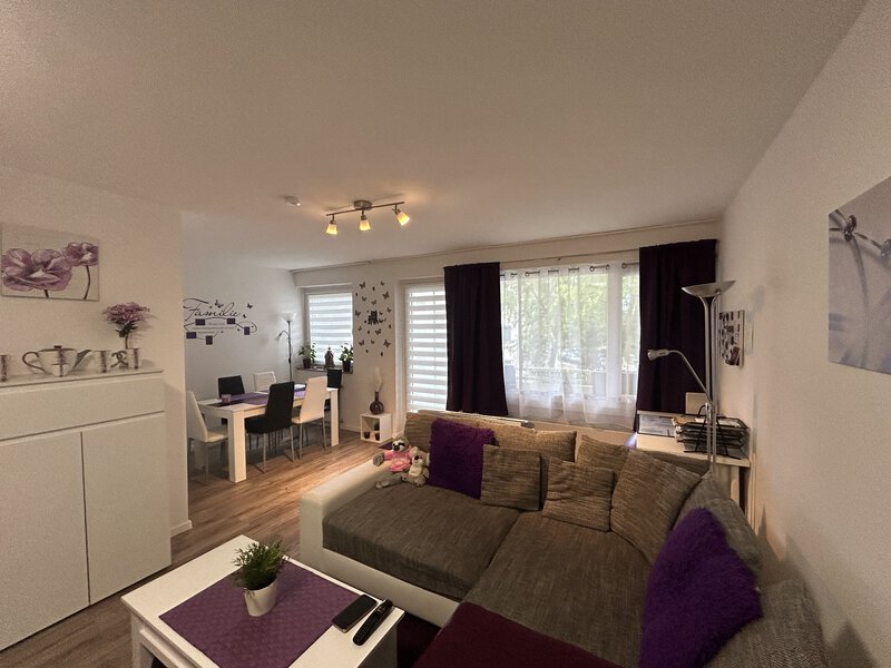 Schöne Eigentumswohnung zur Kapitalanlage - Wohnzimmer