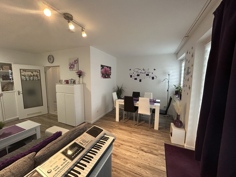 Schöne Eigentumswohnung zur Kapitalanlage - Wohnzimmer