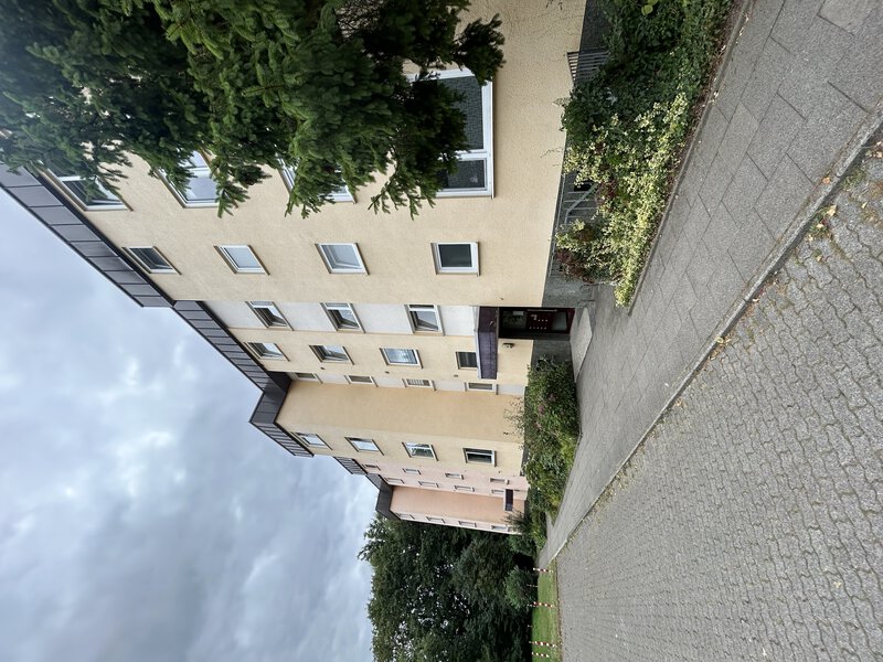 Schöne Eigentumswohnung zur Kapitalanlage - Außenansicht